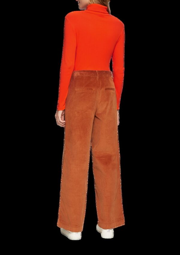 Elastisches Langarmshirt mit Rollkragen