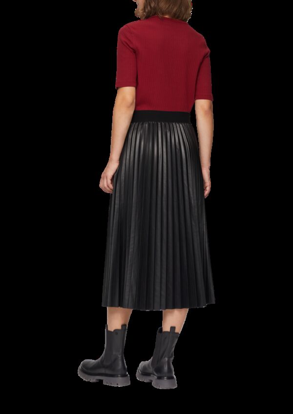 Plisseerock aus Lederimitat