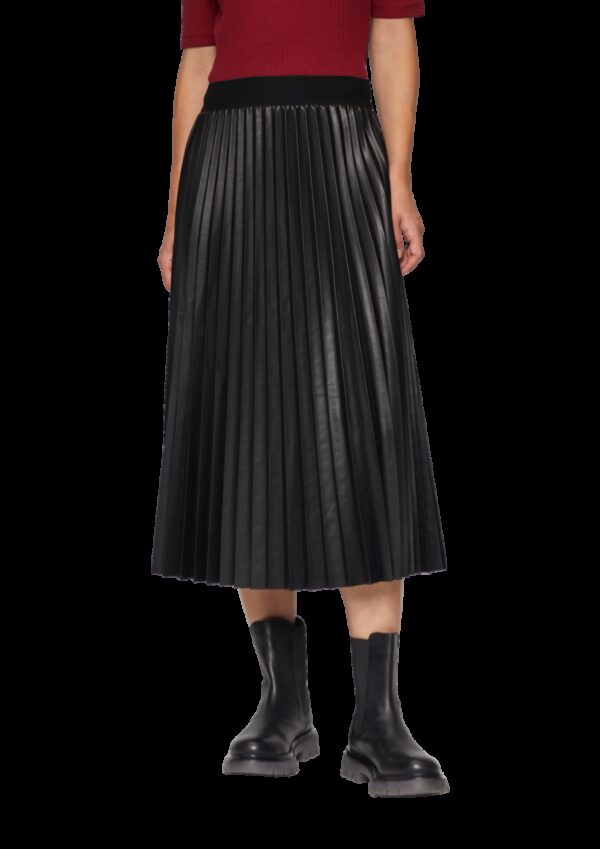 Plisseerock aus Lederimitat