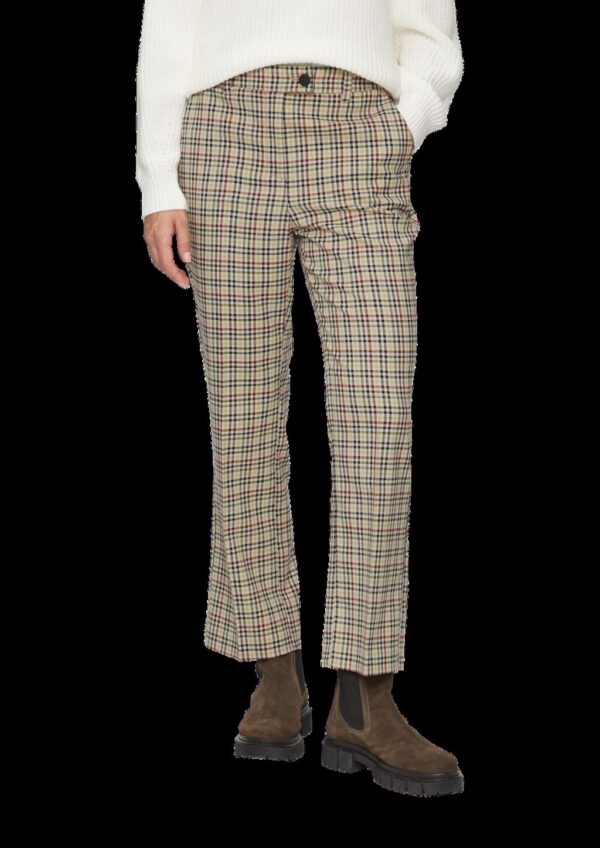 Verkürzte Karohose mit ausgestelltem Saum