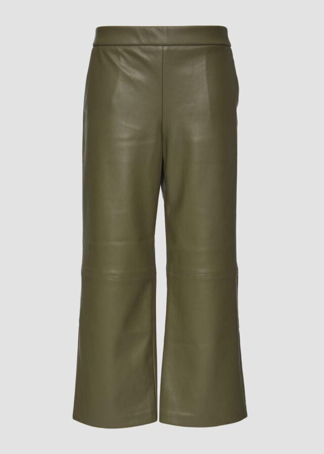 Culotte aus Lederimitat mit Nahtdetails
