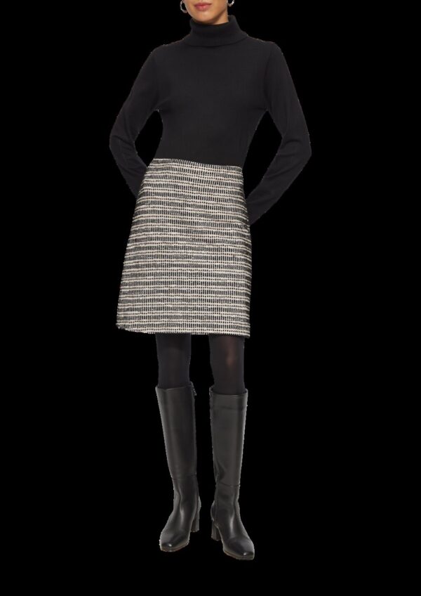 Kurzer Bouclé-Rock mit seitlichem Reißverschluss