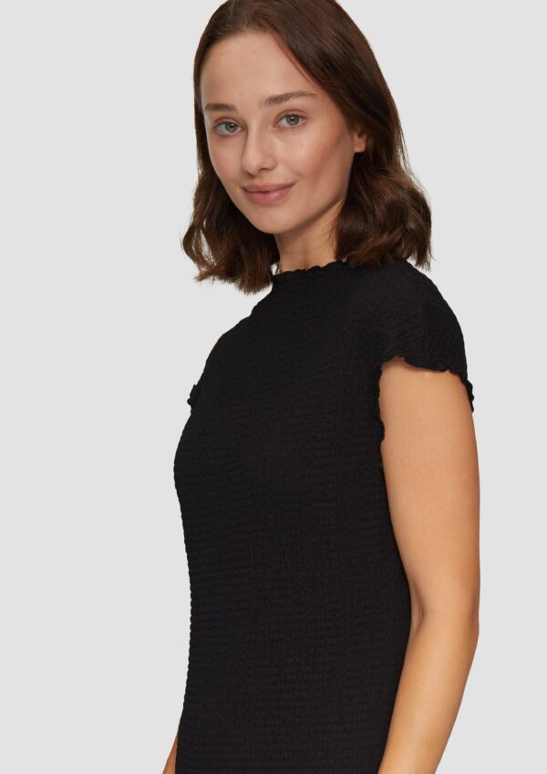 Kleid in Crêpe-Optik