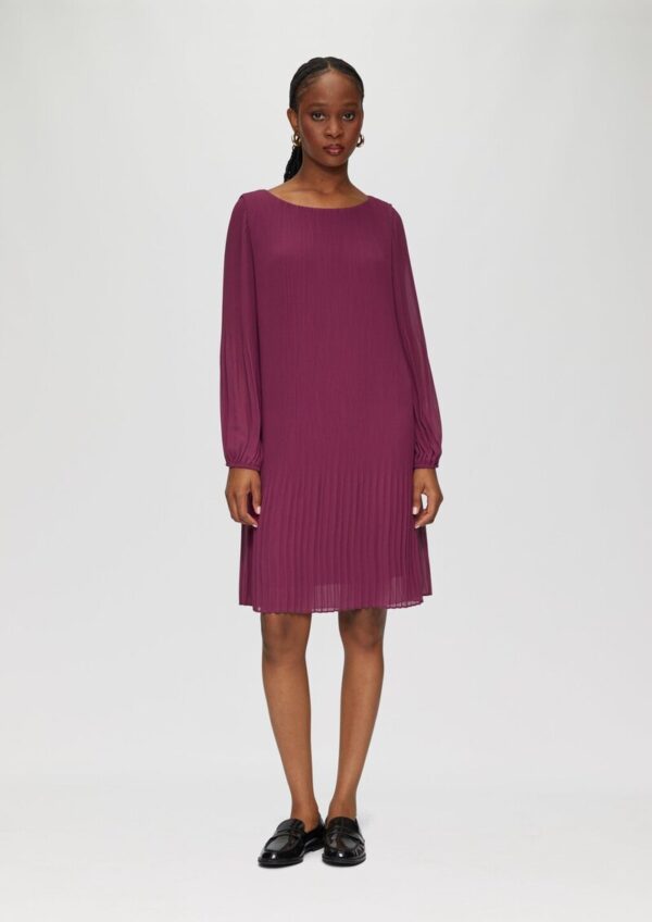 Plissiertes Chiffonkleid