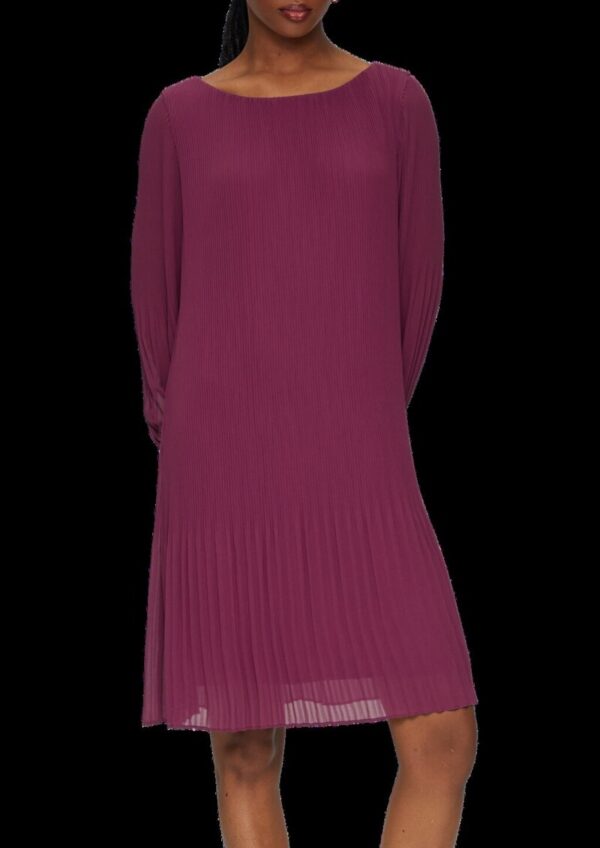 Plissiertes Chiffonkleid