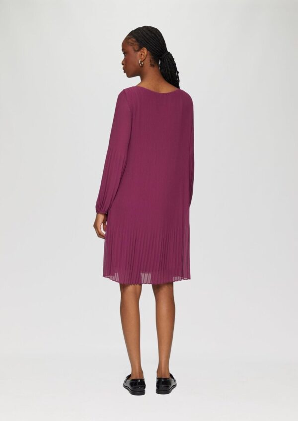 Plissiertes Chiffonkleid