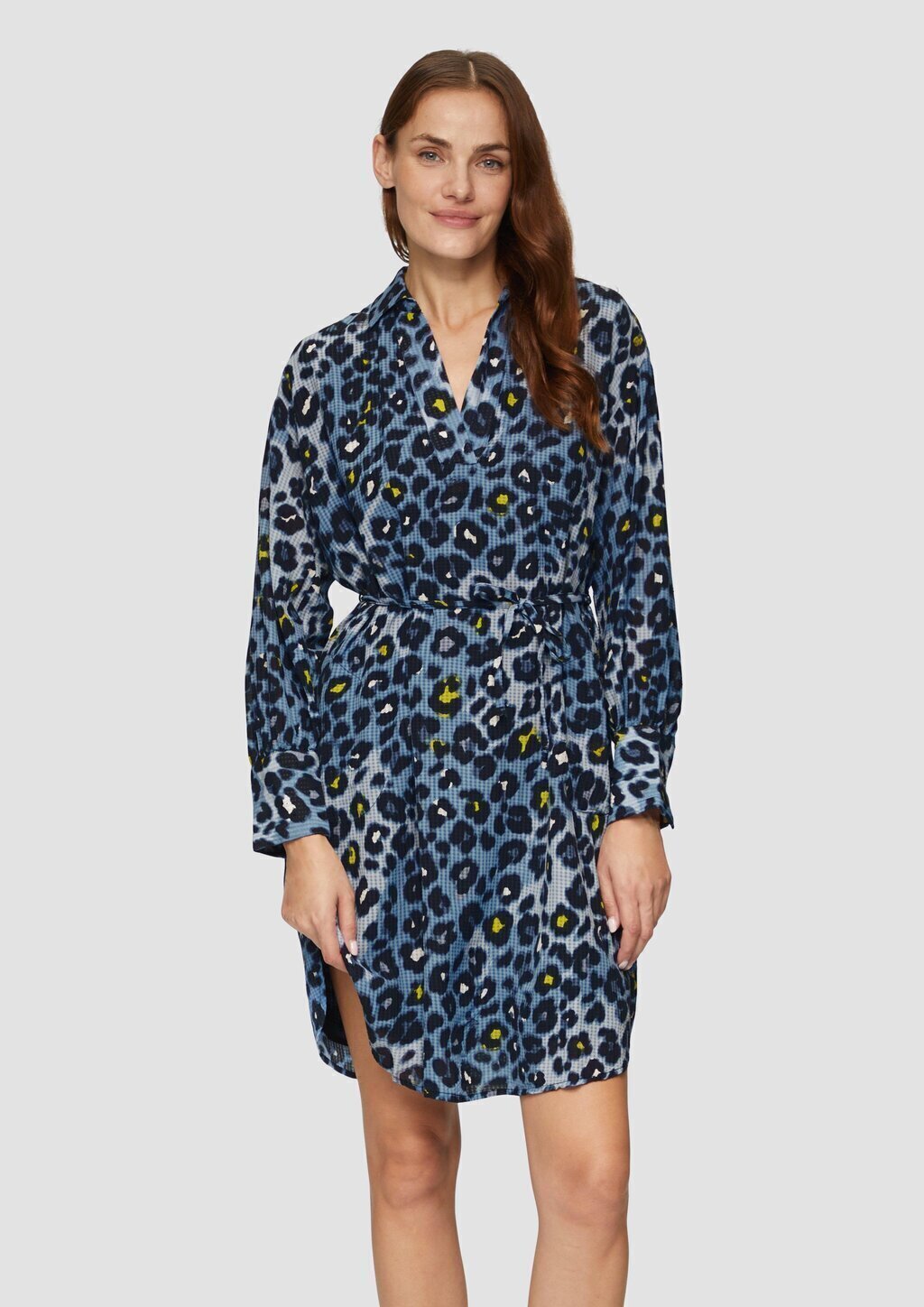 Hemdblusenkleid aus Viskosemix mit Strukturmuster