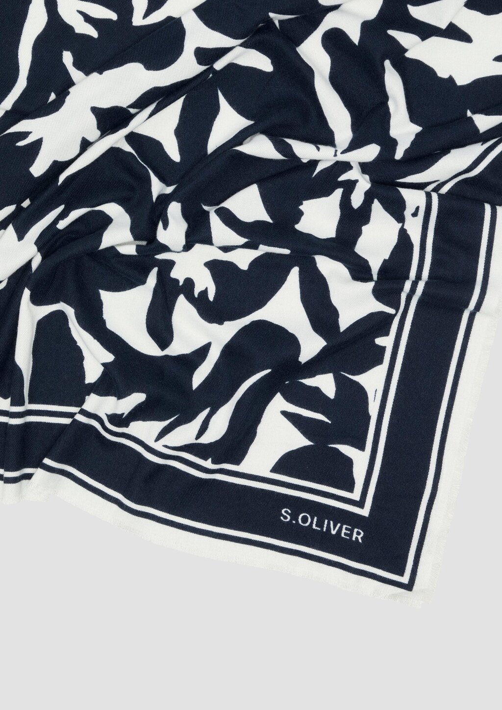 Tuch mit All-over-Print