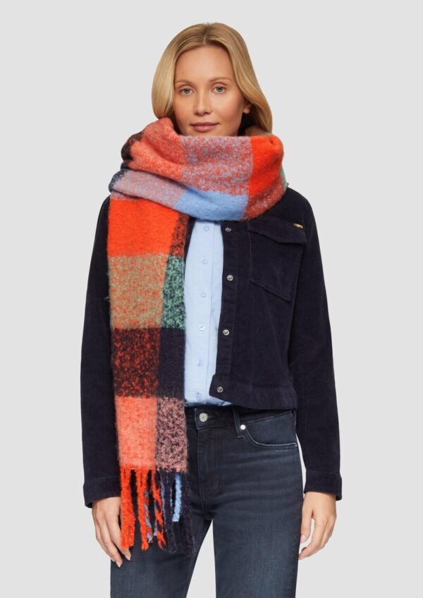 Gemusterter Fransenschal