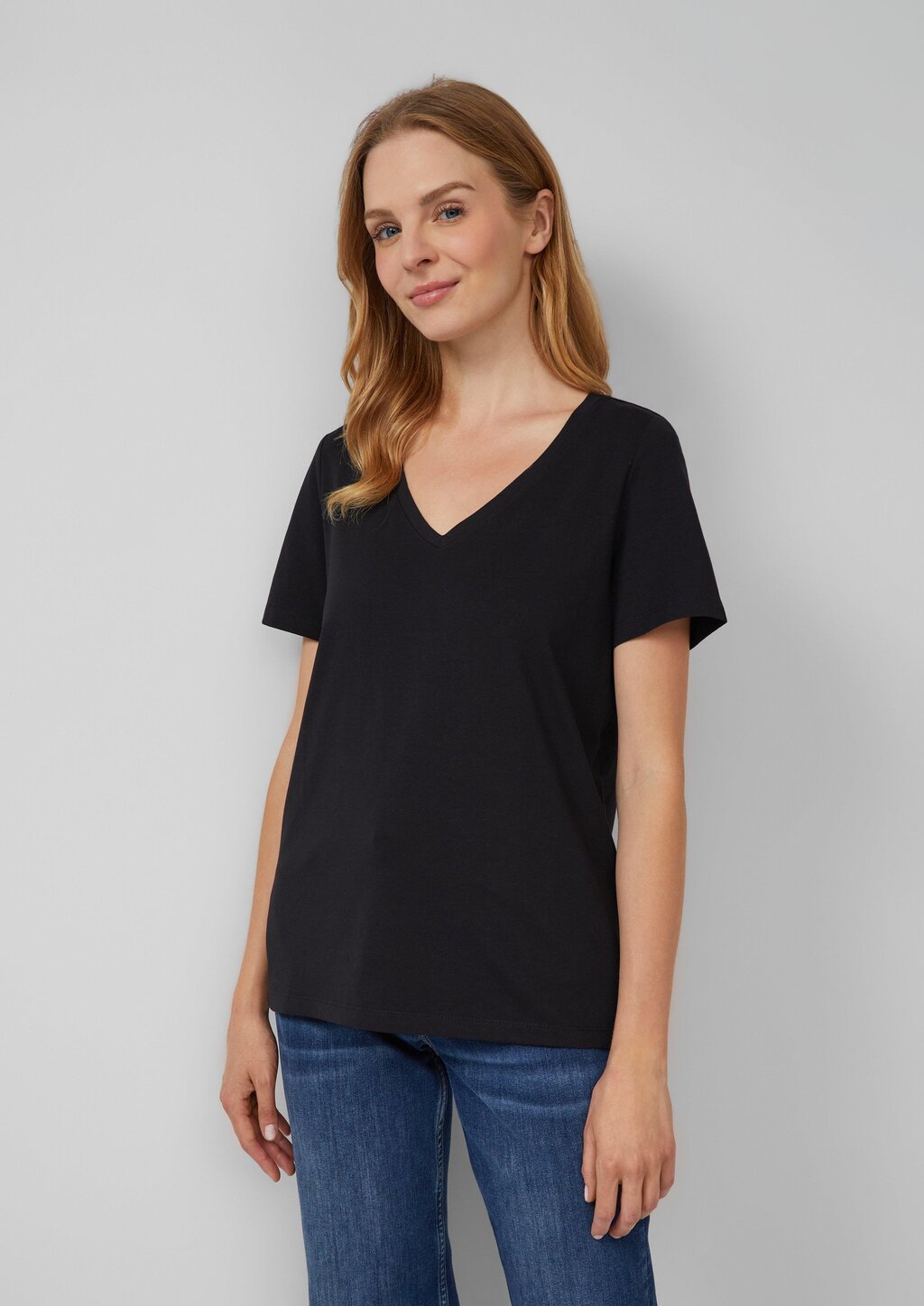 T-Shirt mit V-Ausschnitt