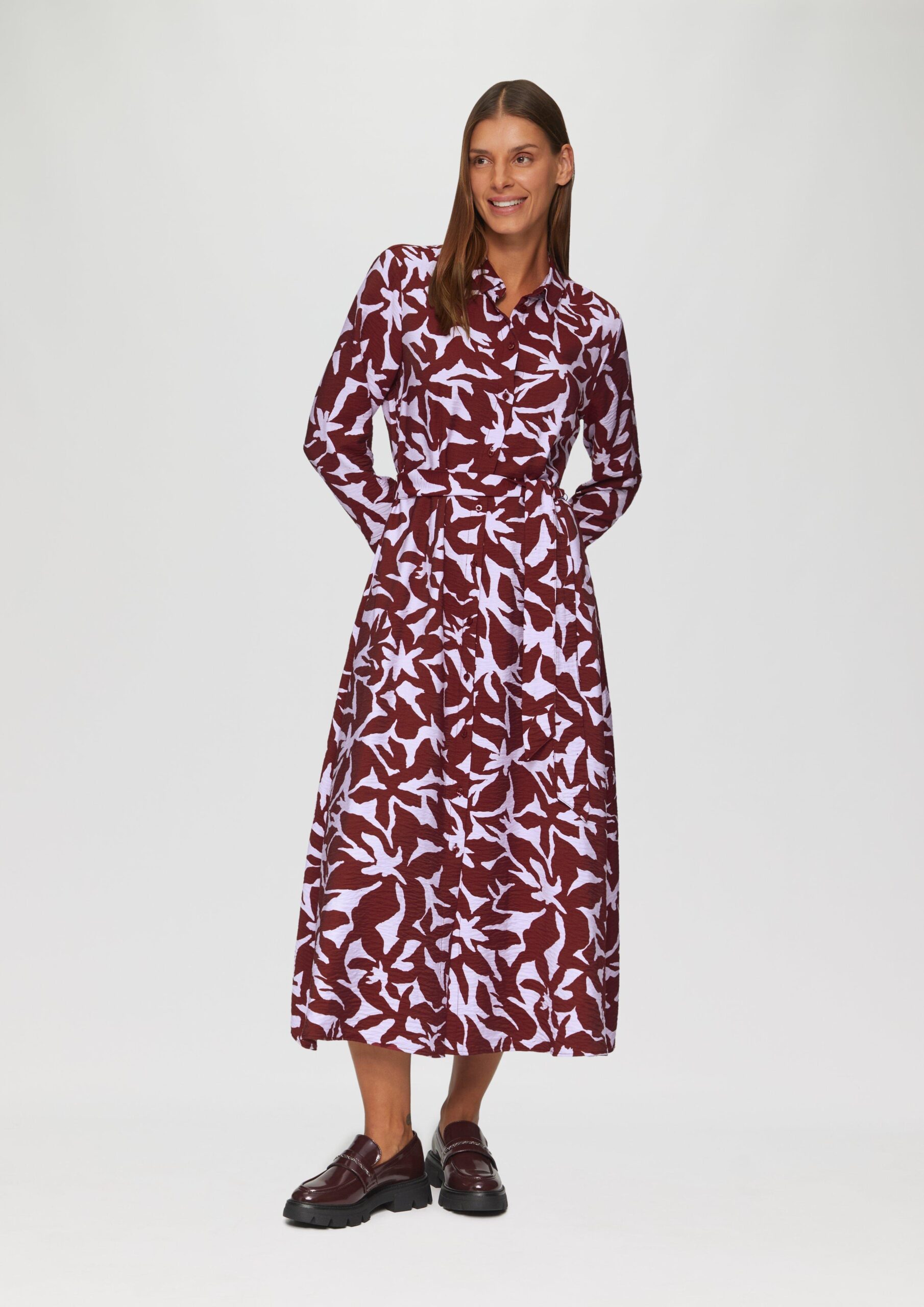 Midi-Kleid aus Viskose mit Eingrifftaschen