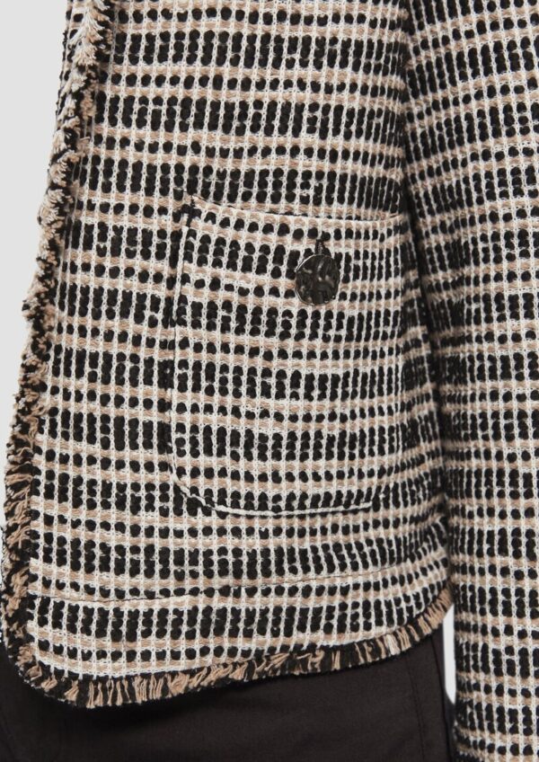 Kurze Jacke in Bouclé-Optik mit Fransenkante