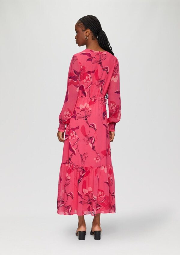 Langes Chiffonkleid mit Smok-Details