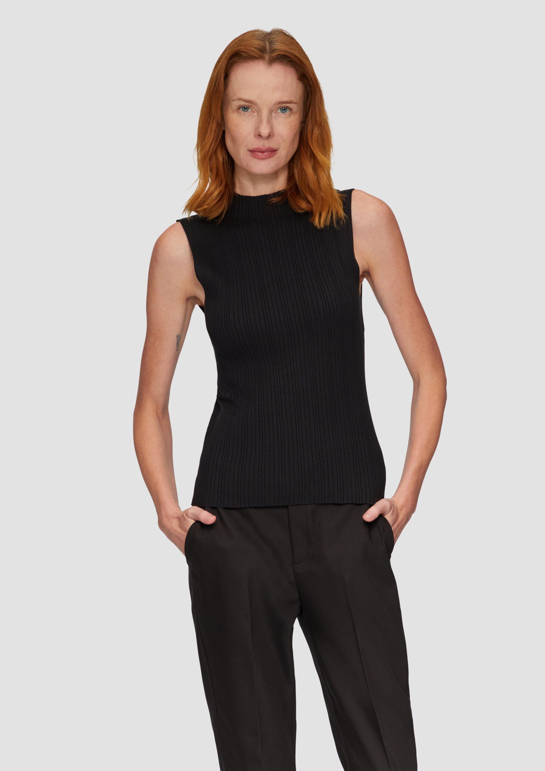 Geripptes Stricktop aus Viskosestretch