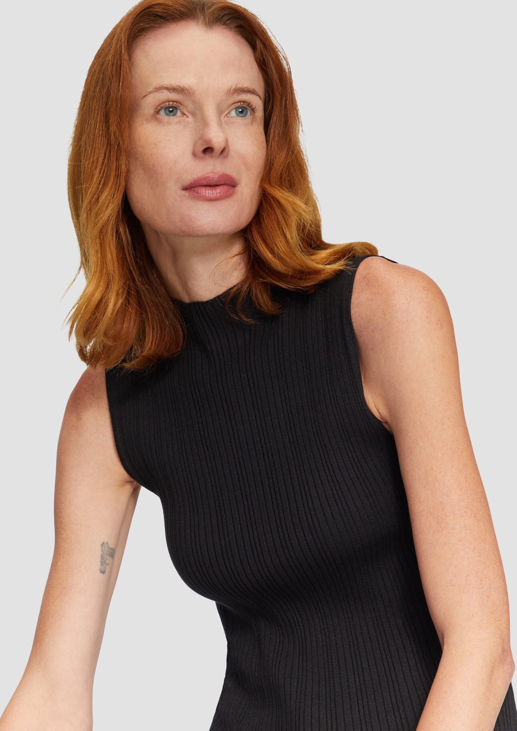 Geripptes Stricktop aus Viskosestretch