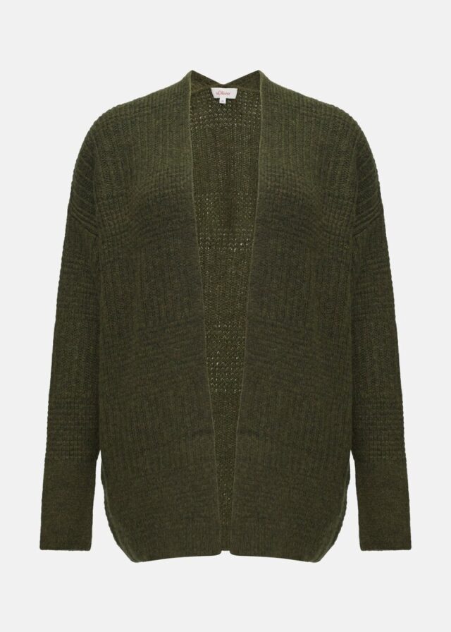 Flauschige Strickjacke in Oversize