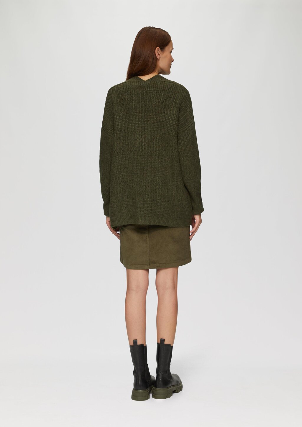 Flauschige Strickjacke in Oversize