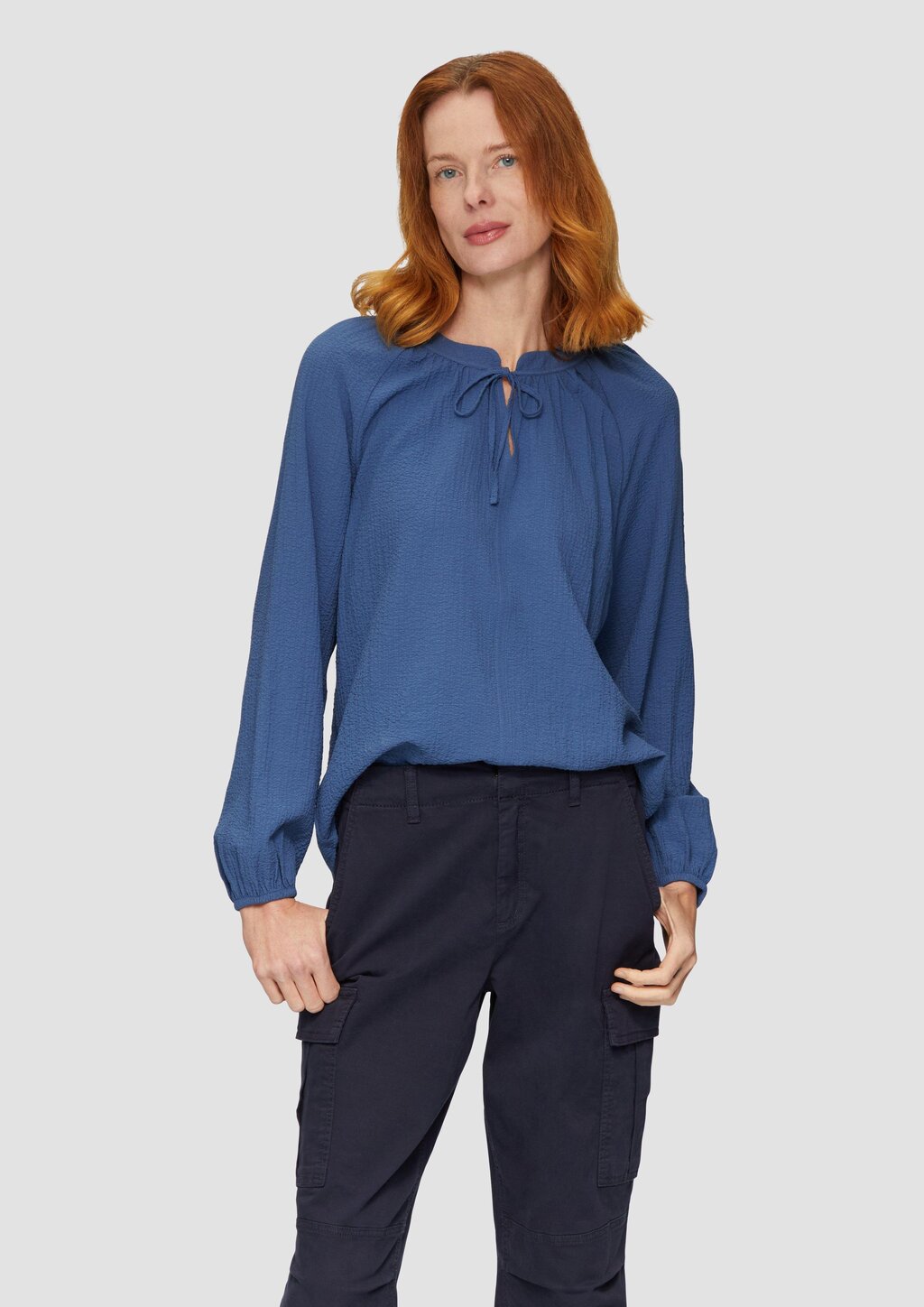 Strukturierte Bluse mit Raffdetails
