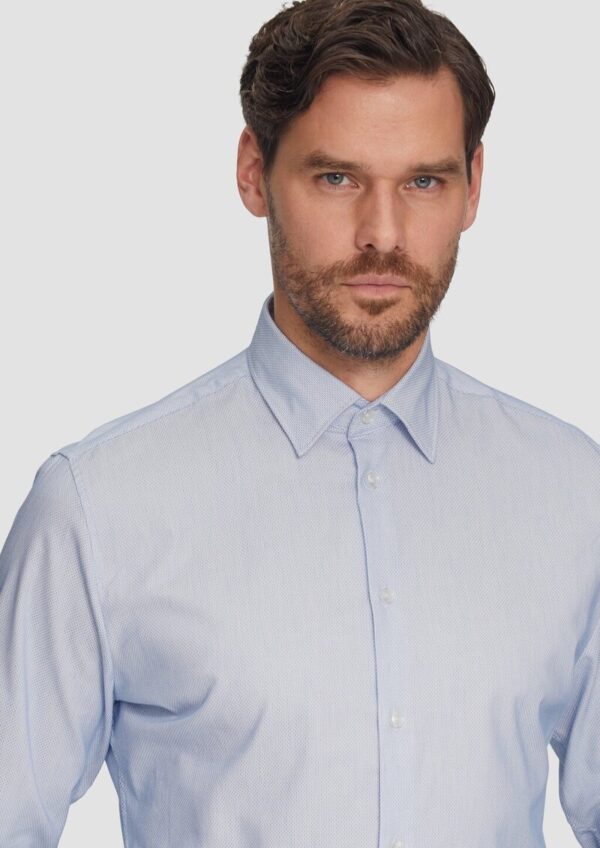 Tailored Fit: Hemd aus Baumwollstretch