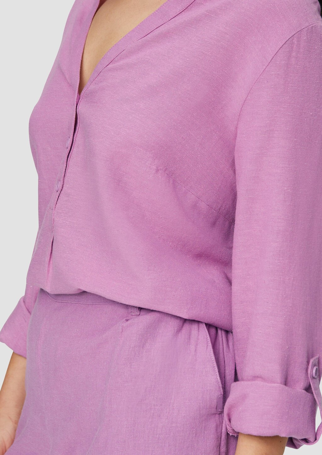 Bluse mit Stehkragen und Knopfleiste