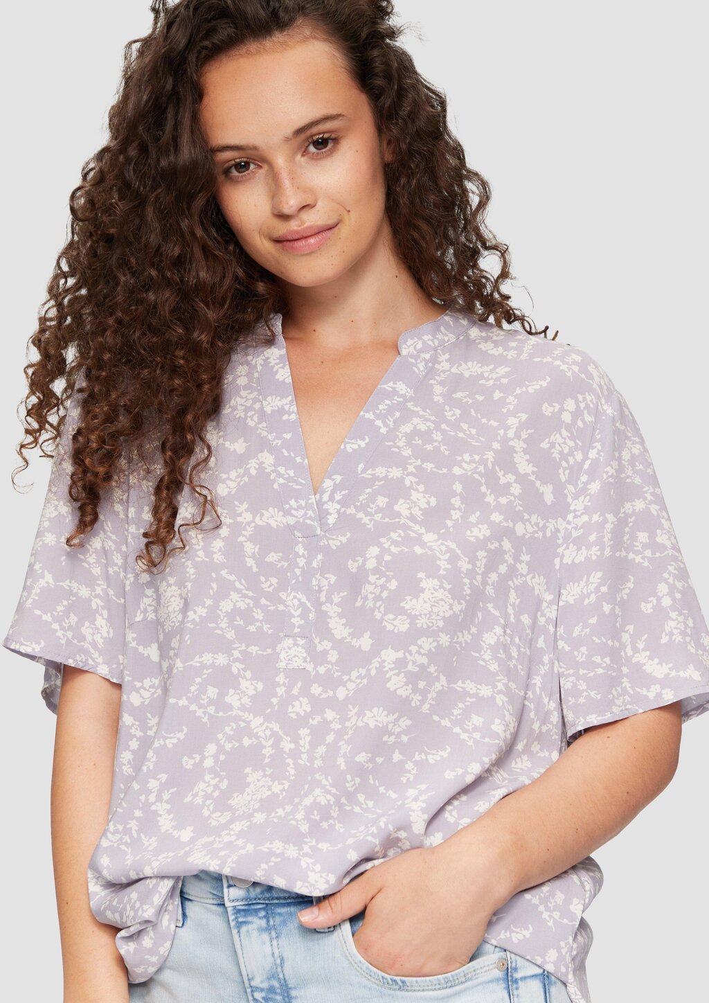 Gemusterte Tunikabluse aus Viskose