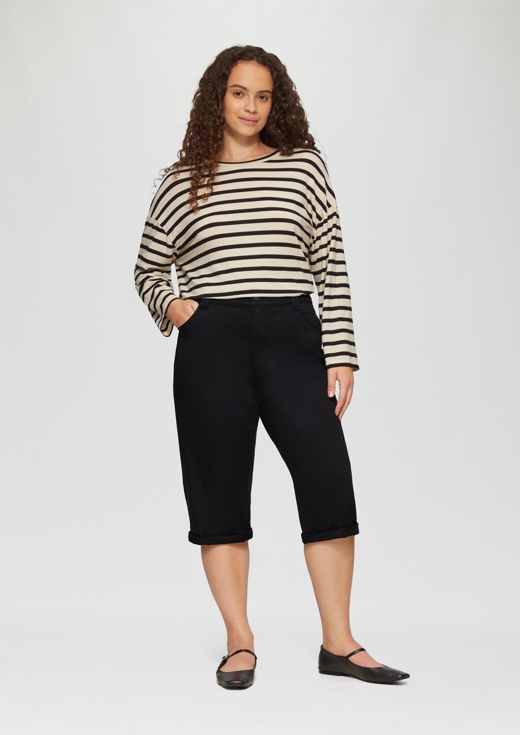 Elastische Capri-Hose aus Baumwoll-Satin