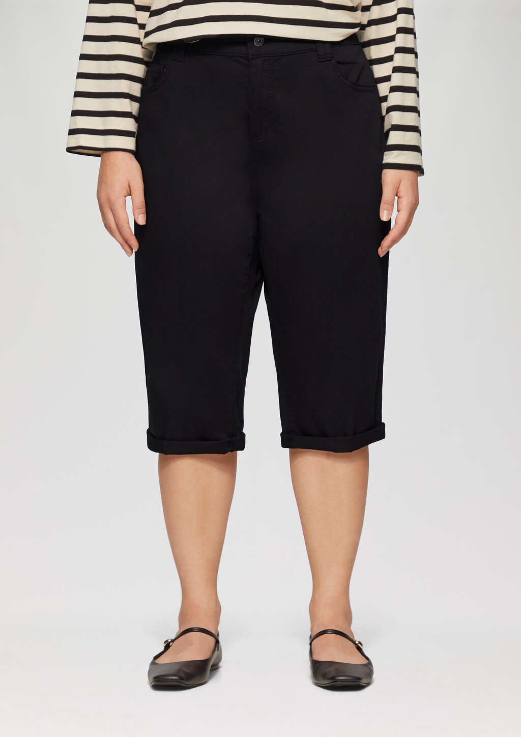 Elastische Capri-Hose aus Baumwoll-Satin