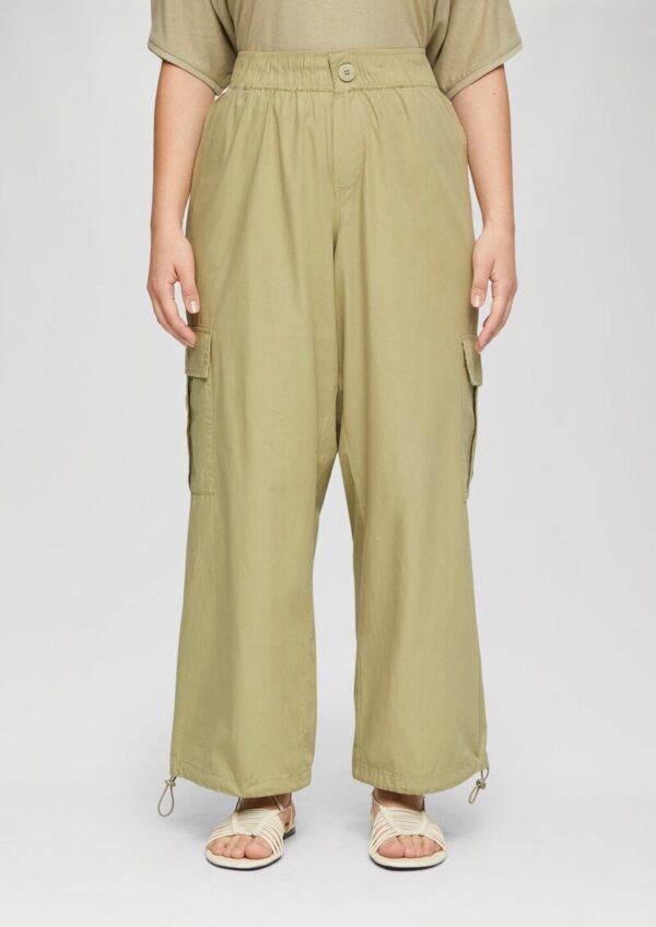 Wide Leg-Hose mit Cargotaschen und angedeutetem Verschluss