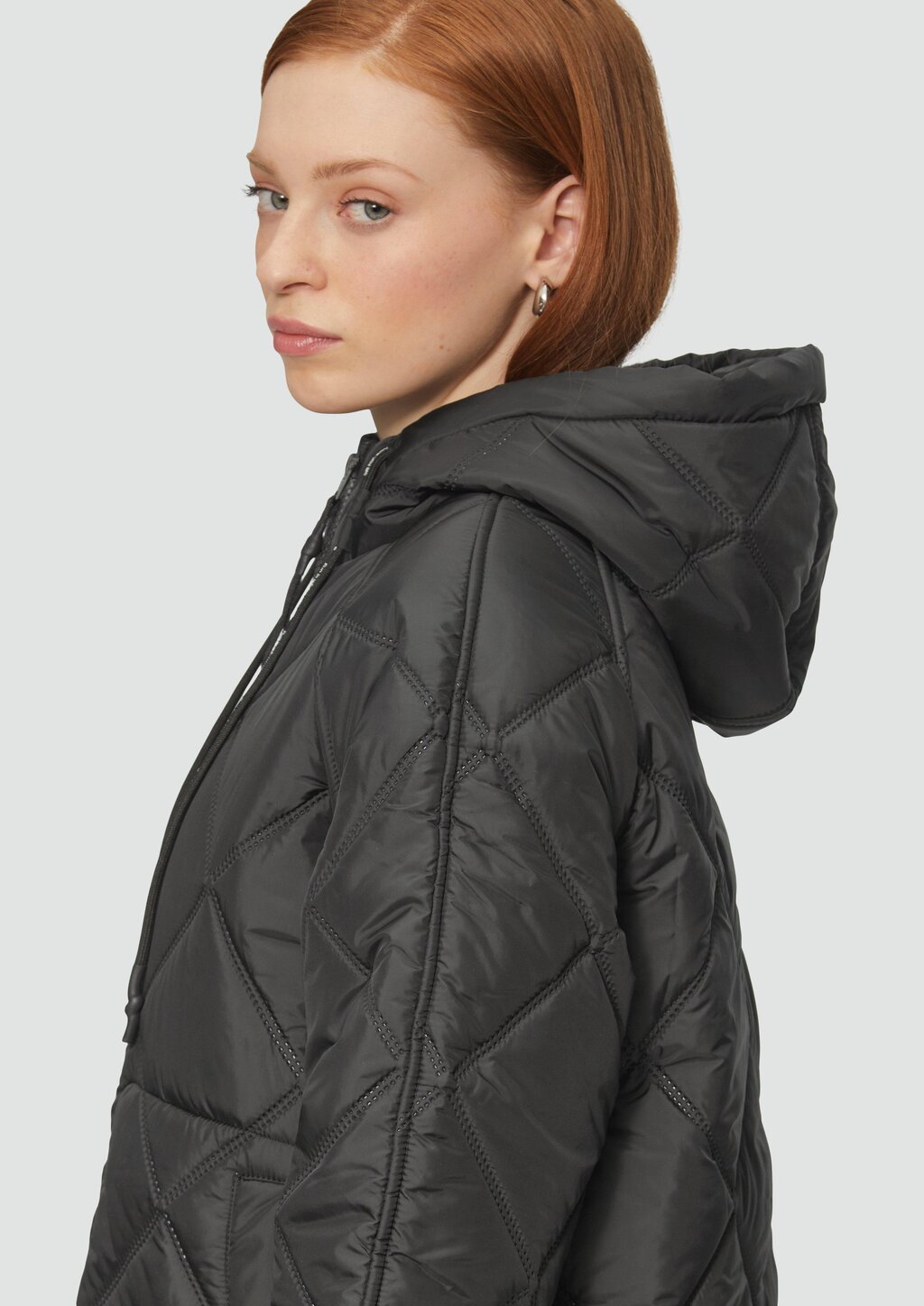 Mantel mit Prägemuster und Kapuze