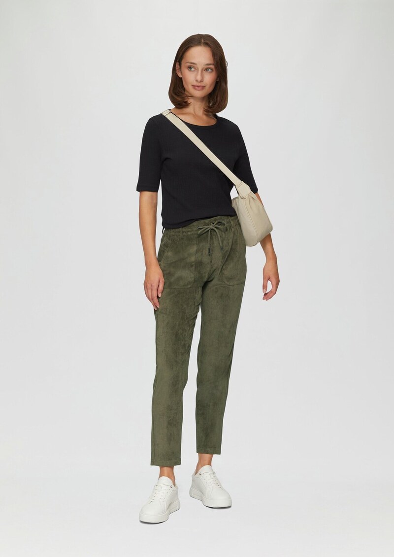 Fließende Jogpants aus Feincord