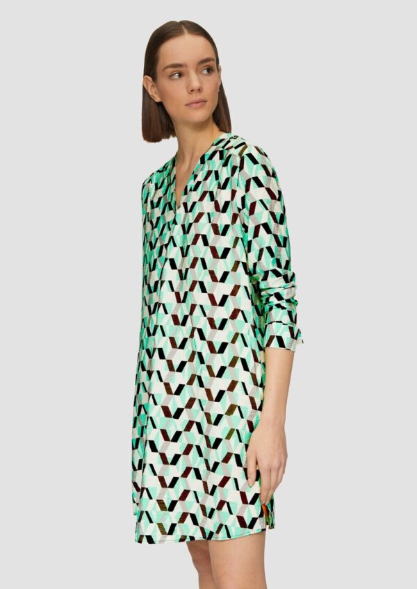 Gemustertes Kleid mit Faltendetails