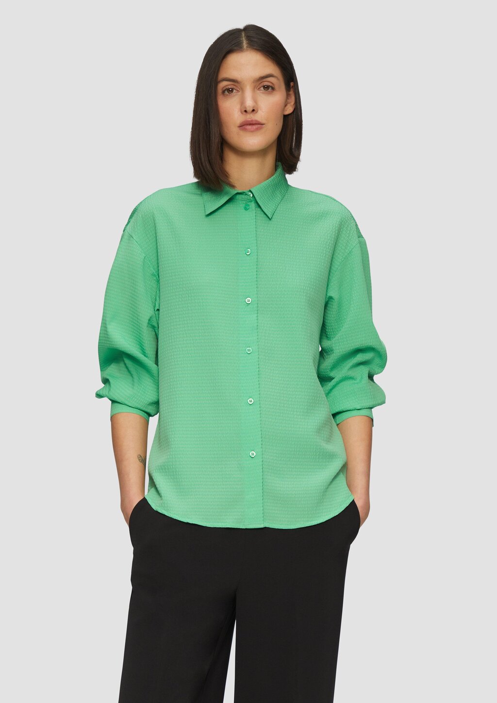 Strukturierte Hemdbluse mit Raffung