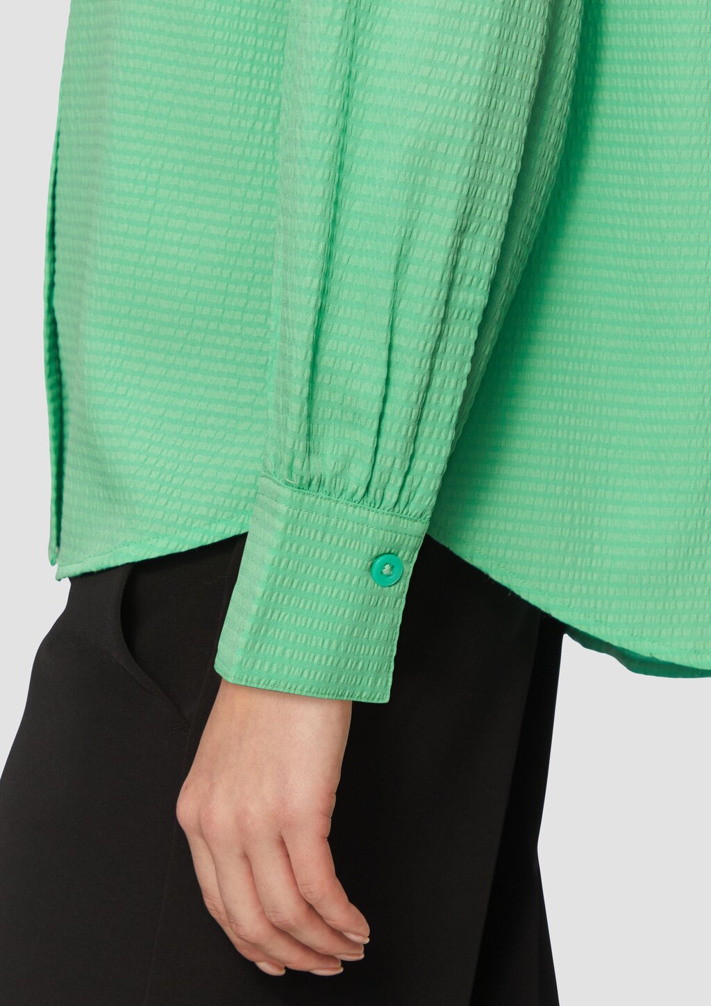 Strukturierte Hemdbluse mit Raffung