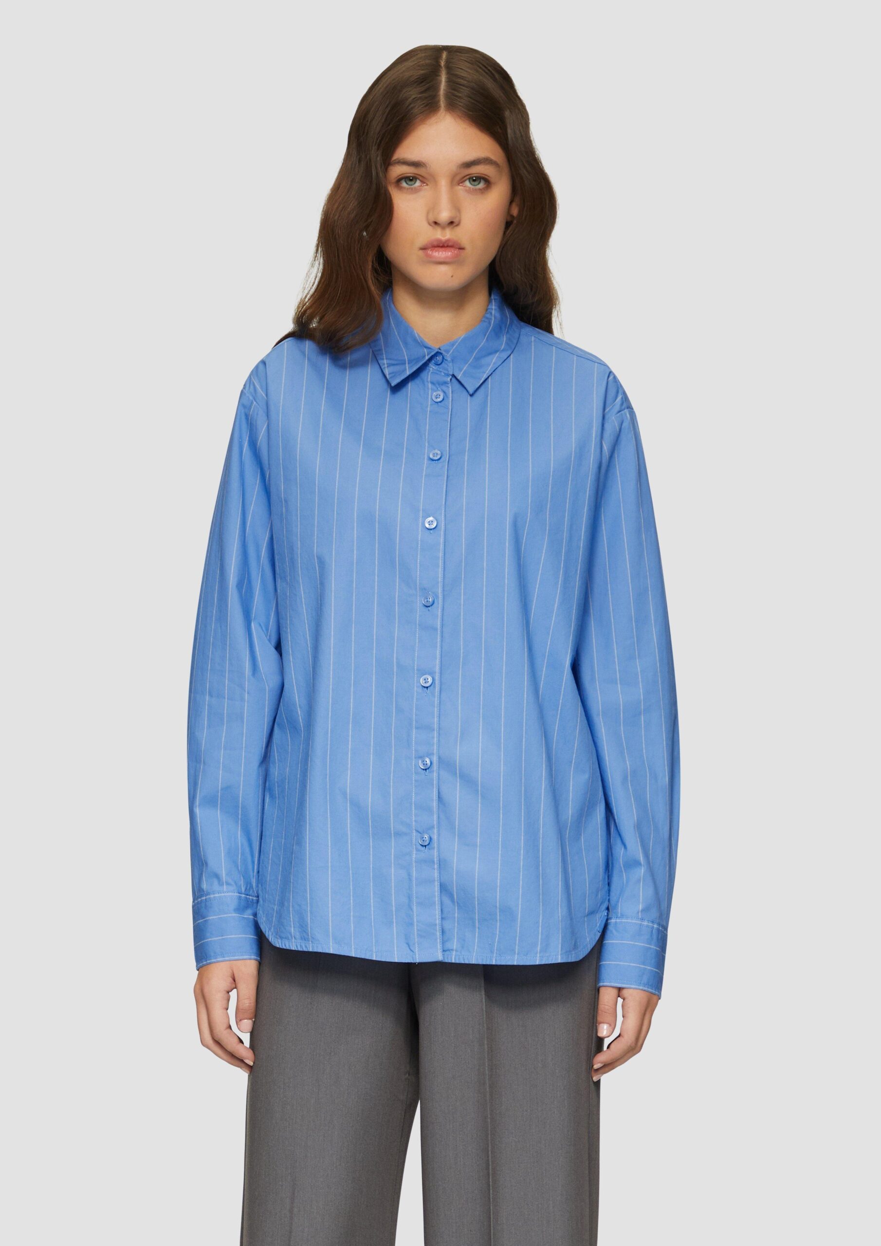 Oversized-Hemdbluse mit Nadelstreifen