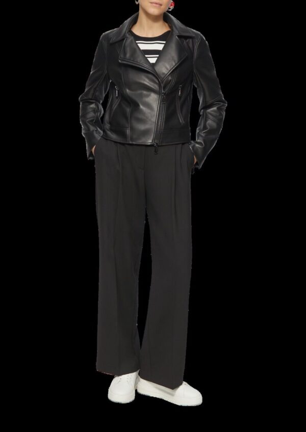 Schmal geschnittene Kunstleder-Jacke mit Reverskragen