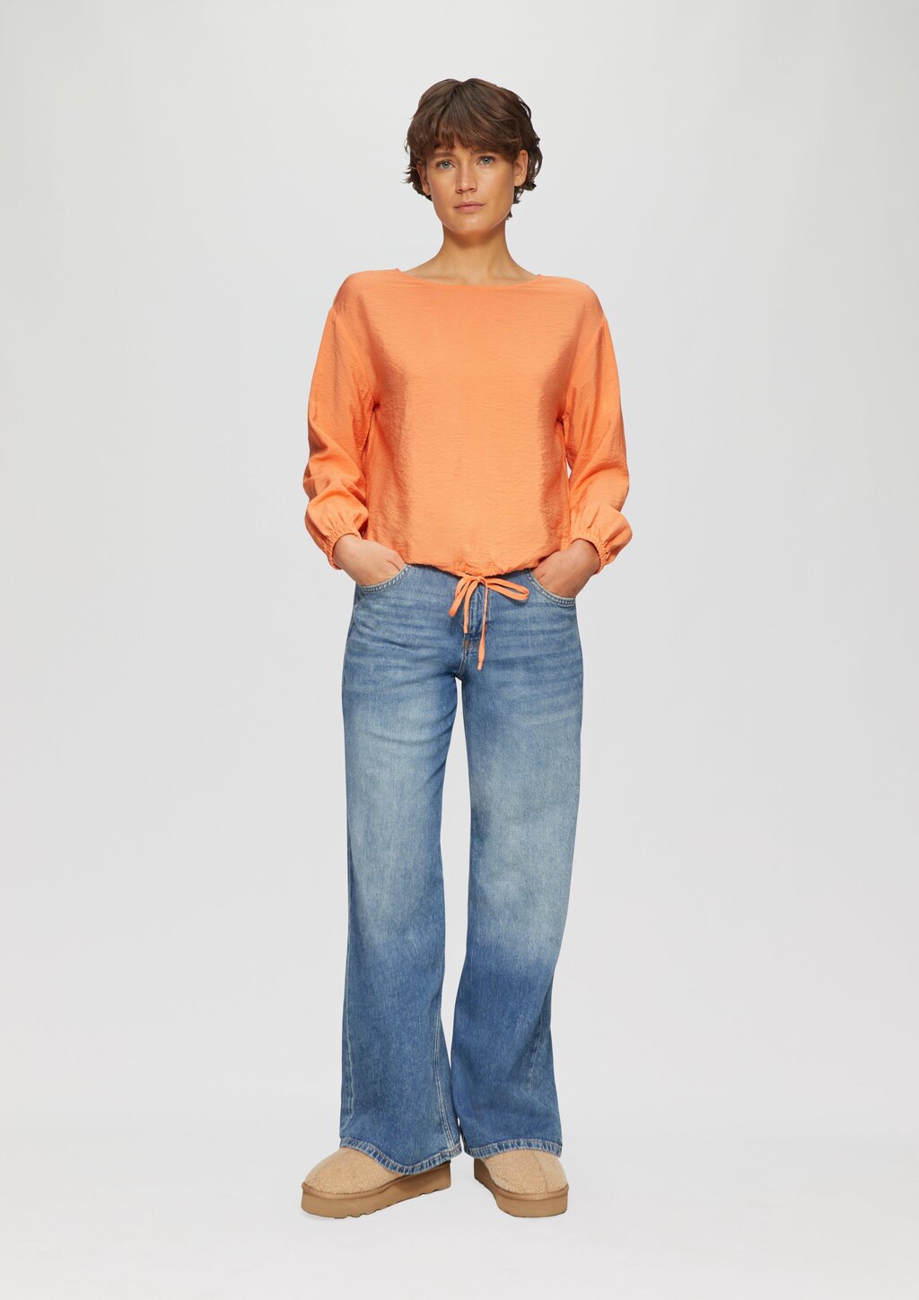 Viskosemix-Bluse in O-Shape