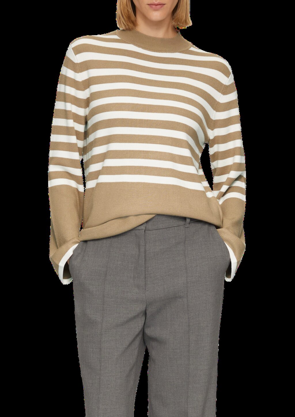 Gestreifter Strickpullover mit ausgestellten Ärmeln