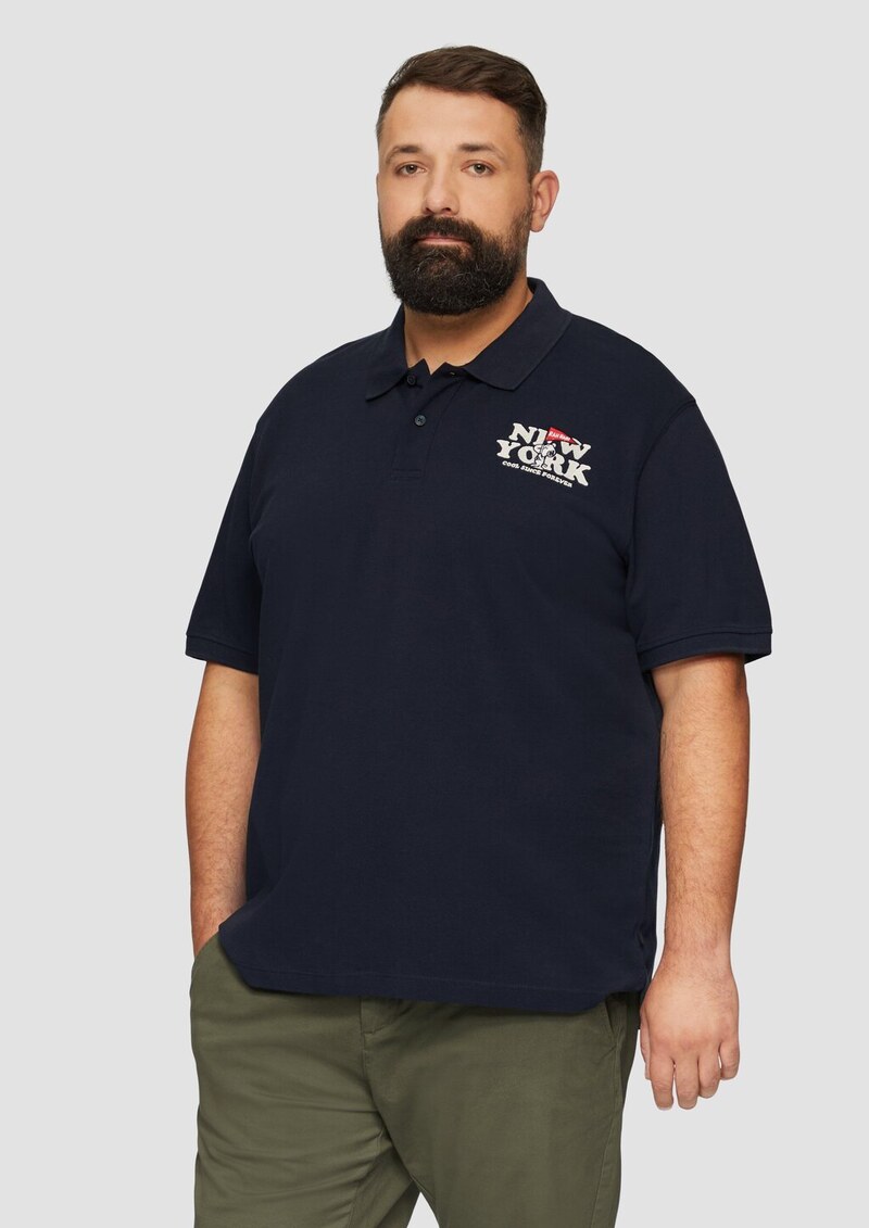 Poloshirt aus Baumwollpiqué mit Peanuts®-Motiv