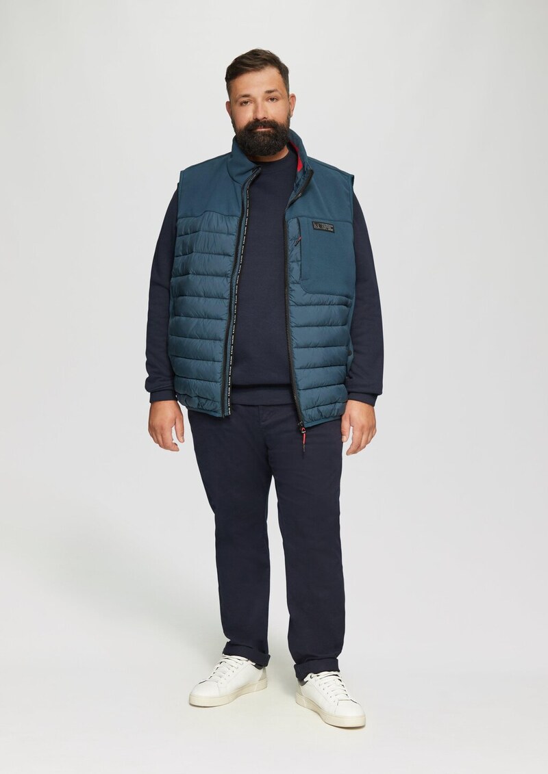 Pufferweste aus Softshell mit Kontrast-Details