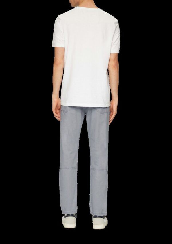 Sportive Chino im Utility-Stil