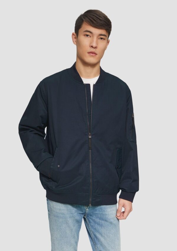 Bomberjacke mit sportiven Details