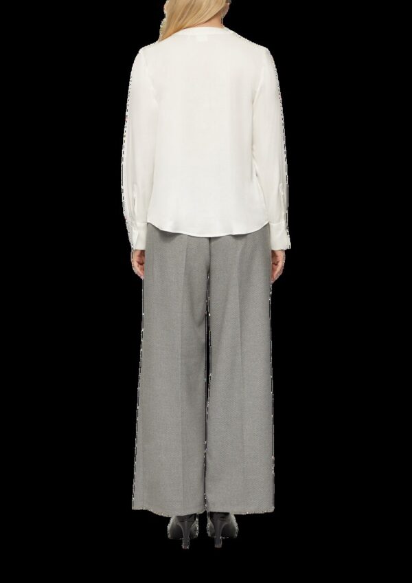 Elegante Bluse mit verdeckter Knopfleiste