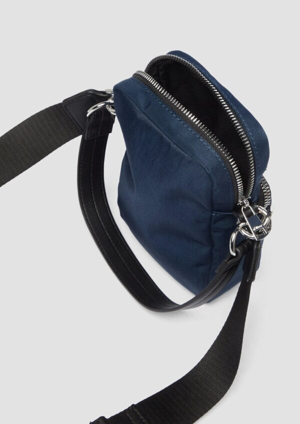 Handytasche mit abnehmbarem Schultergurt