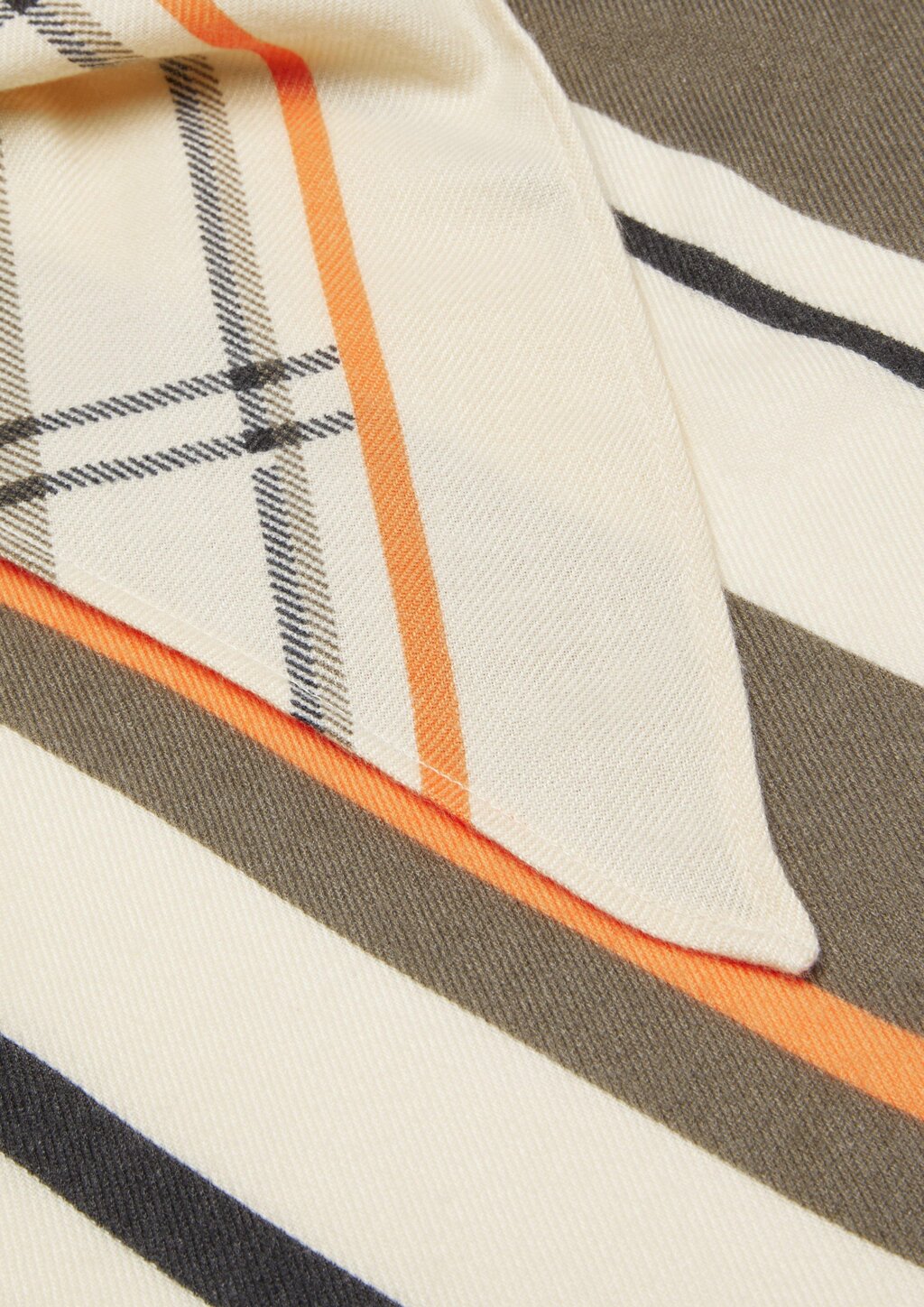 Loop-Schal aus Viskose