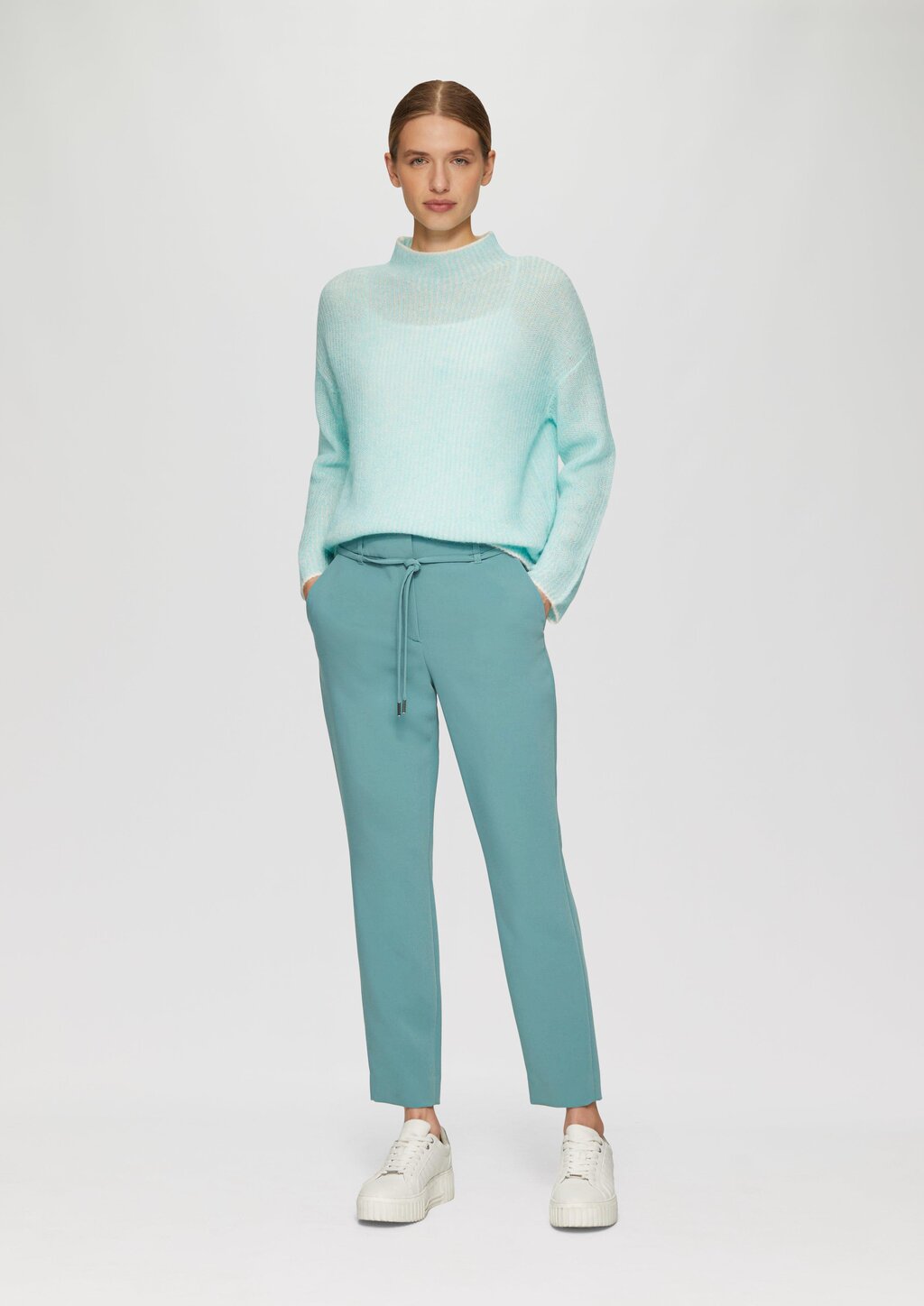 Stoffhose mit Gürtelschlaufen