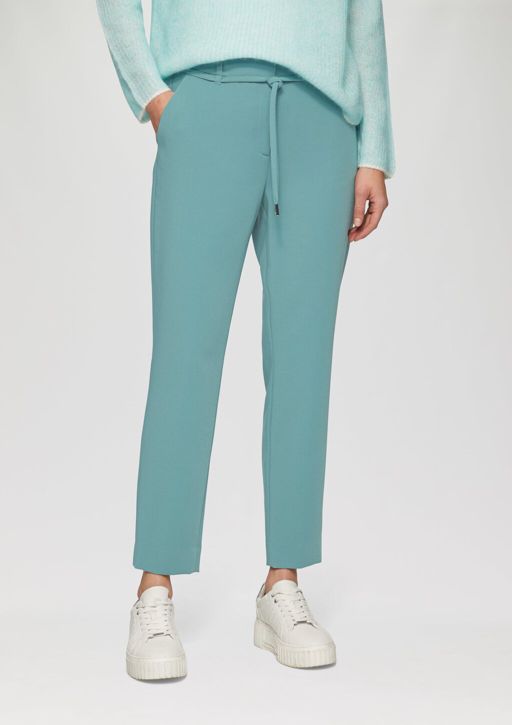 Stoffhose mit Gürtelschlaufen