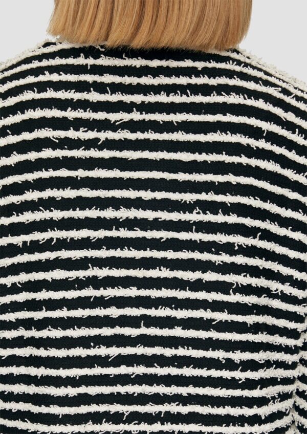 Jacke mit Musterstruktur