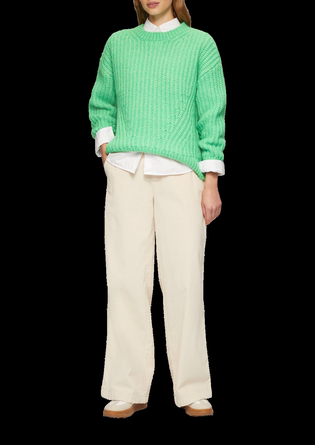 Weicher Grobstrickpullover mit überschnittenen Schultern