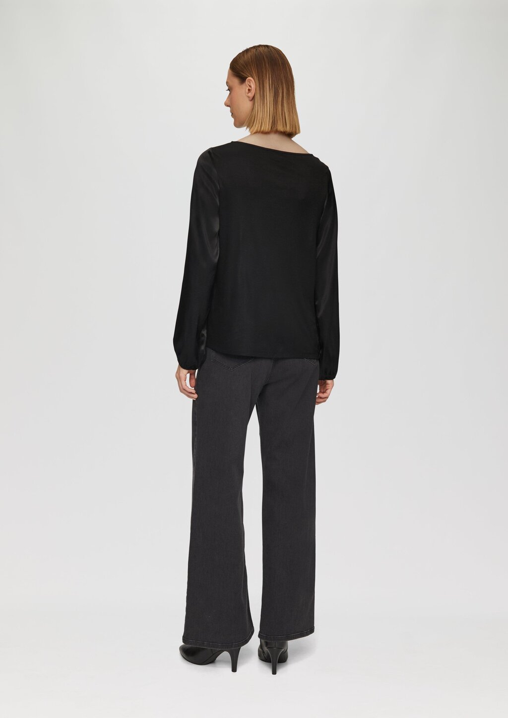 Satiniertes Blusenshirt aus Viskose