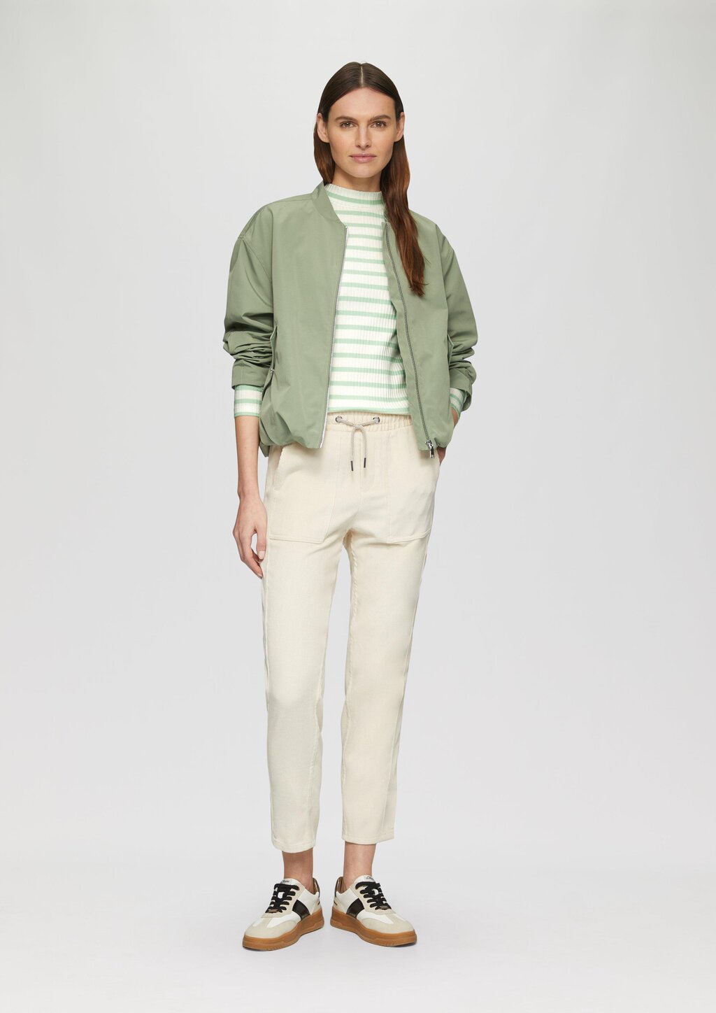 Langarmshirt mit Rippstruktur und Stehkragen